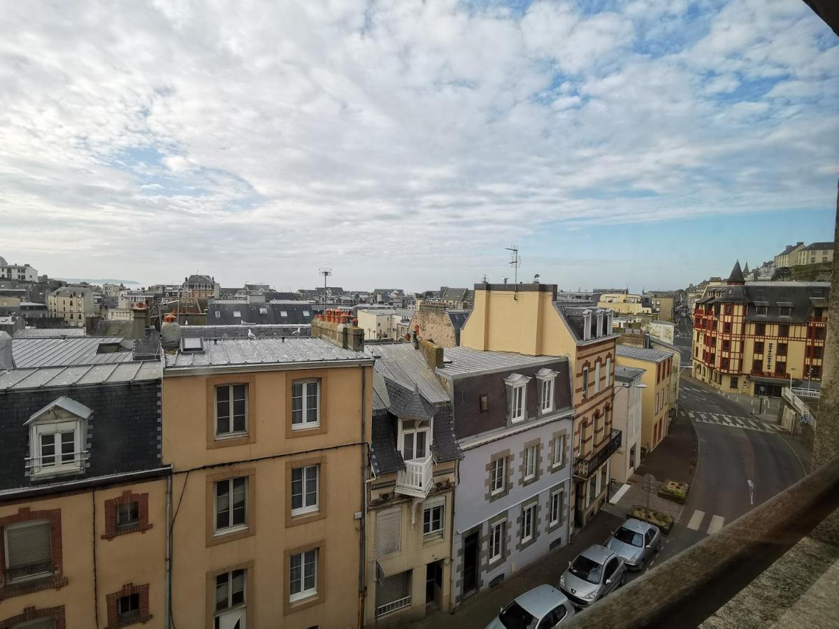 Le Petit Michelet Granville Exterior foto
